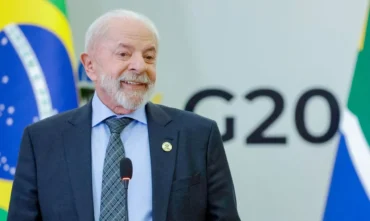 Lula recebe título honoris causa em Moçambique por cooperação educacional