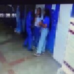 Ataque foi registrado por câmeras de segurança; vítima teve perfurações no pulmão e no abdômen e precisou de atendimento hospitalar