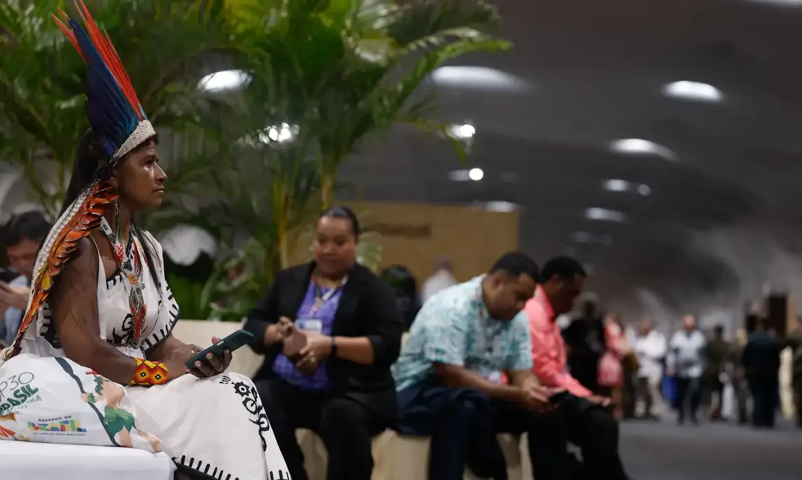 Sociedade terá papel central na COP30, afirma Boulos