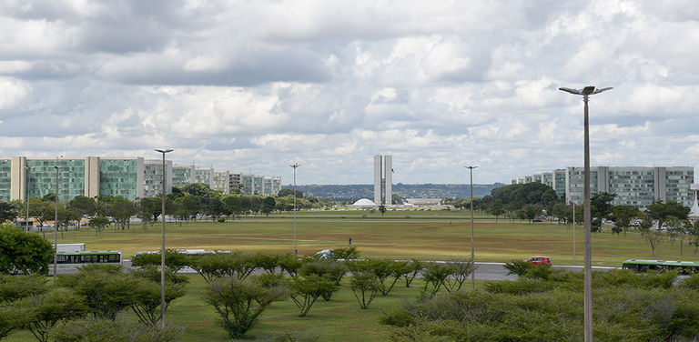 Governo do Brasil registra superávit de R$ 37,1 bilhões em outubro - Helio Montferre/Ipea