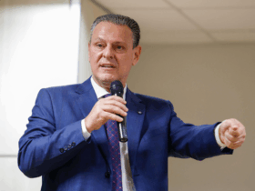 Ministro Fávaro destaca que fim do tarifaço reforça diálogo entre Brasil e EUA