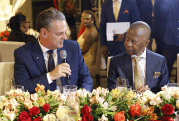 Ministro Fávaro representa governo brasileiro na celebração dos 50 anos de independência de Angola