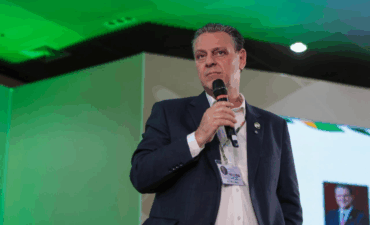 Na Blue Zone, Fávaro apresenta Caminho Verde Brasil como iniciativa para impulsionar produção sustentável