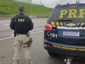 PRF apreende medicamentos e eletrônicos em abordagem na BR-364
