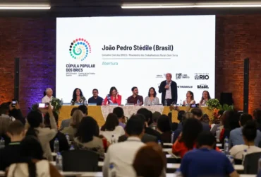 Brics reúne movimentos sociais em cúpula popular no Rio