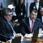 Senado aprova aumento da taxação de fintechs e bets