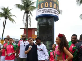 Turismo internacional leva Brasil a recorde histórico em 2025