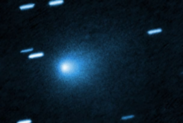 Por que o cometa 3I/ATLAS está se movendo de forma tão estranha, segundo cientistas?