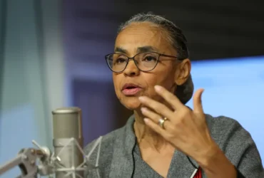 Marina Silva tem fratura lombar confirmada após atendimento em Brasília