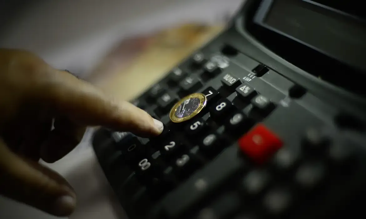 Déficit do governo central atinge R$ 20,2 bilhões em novembro