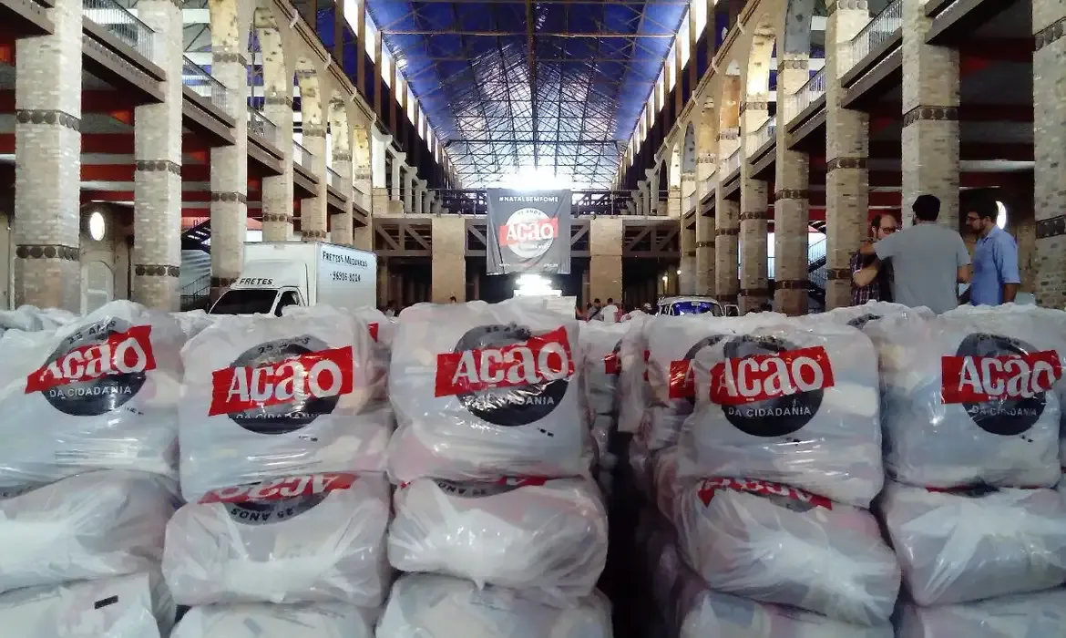 Agricultura familiar garante alimentos ao Natal sem fome em todo o Brasil