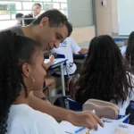 Professores podem acumular cargo público após decisão do congresso