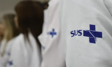 Agentes de saúde concluem formação nacional com 109 mil profissionais