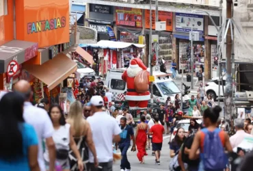 Compras de última hora impulsionam o comércio no Natal em São Paulo