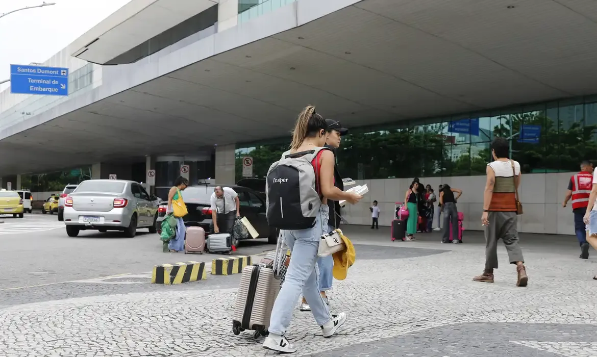 Aeroportos do rio entram na pauta de reunião entre paes e ministro