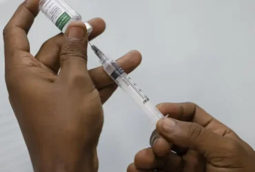 Covid: vacinação é ampliada para pessoas a partir de 12 anos no Rio