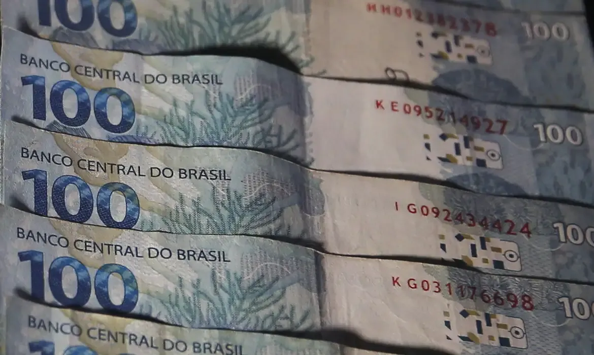 Déficit nas contas públicas chega a R$ 14,4 bilhões em novembro