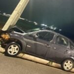 Veículo foi encontrado abandonado pela Polícia Militar no bairro Mont Serrat; proprietário confirmou que dirigia no momento da colisão