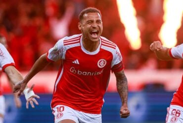 Alan-Patrick-comemoracao-gol-Internacional-Cuiaba-scaled-aspect-ratio-512