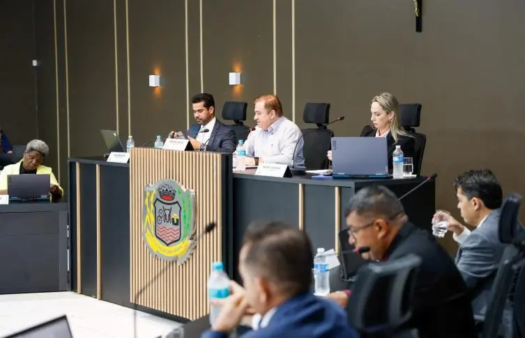 Decisão foi tomada após divergências entre versão original, substitutivo do Executivo e emenda parlamentar.