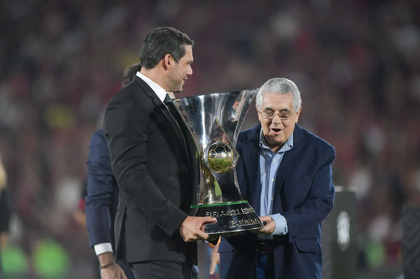 CBF exalta equilíbrio do Brasileirão em ano histórico