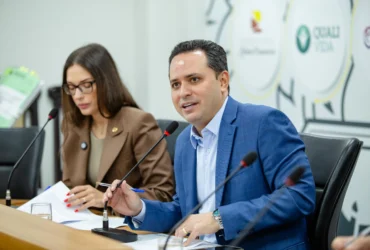 CCJR aprova oito projetos e mantém pauta ativa na ALMT