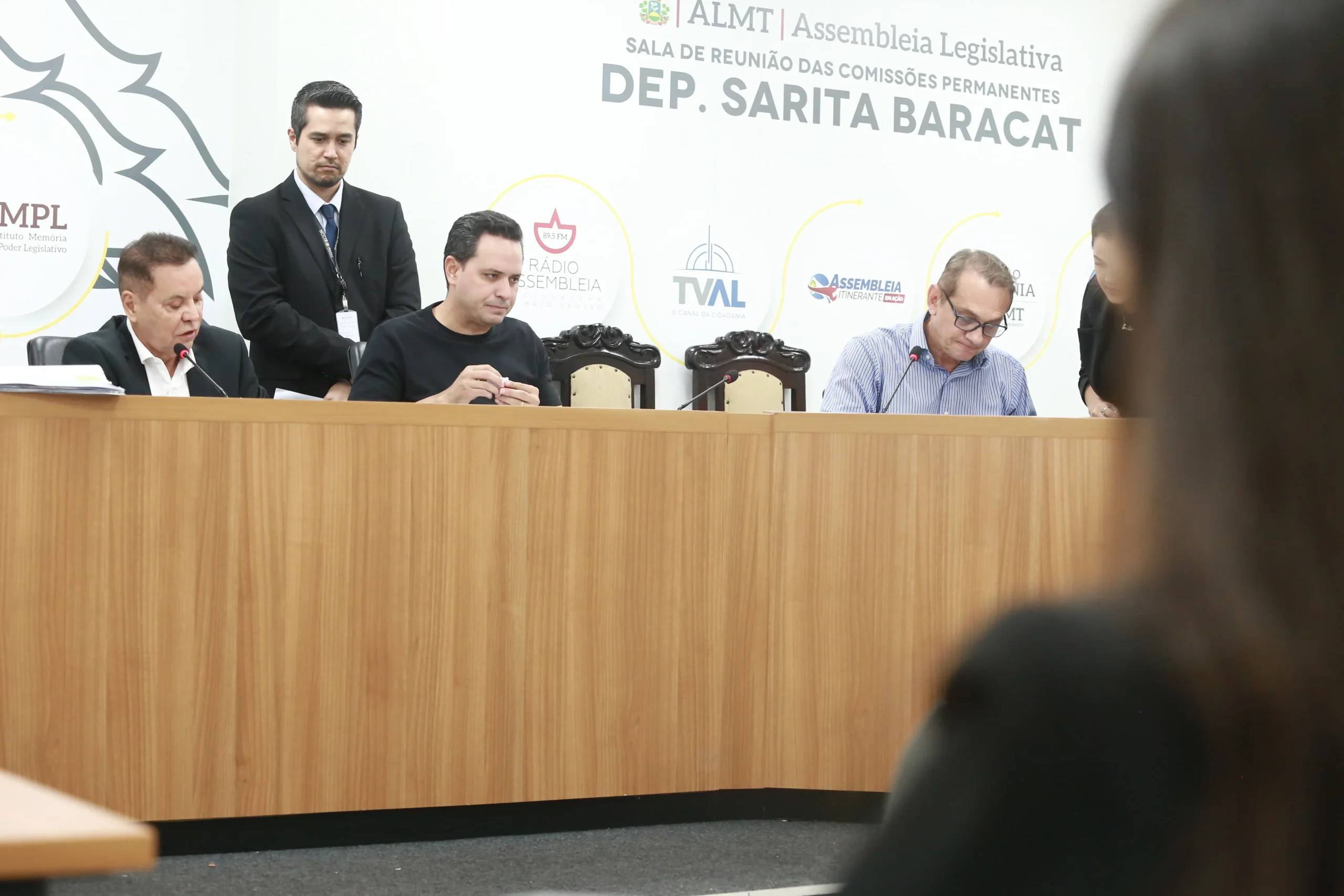 Legislação em foco: CCJR derruba vetos e avança na ALMT