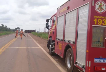Limpeza de pista na BR-158 após acidente em Confresa
