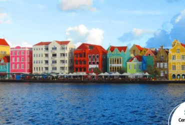 Curaçao é uma ilha paradisíaca no sul do Mar do Caribe e um país autônomo constituinte do Reino dos Países Baixos.