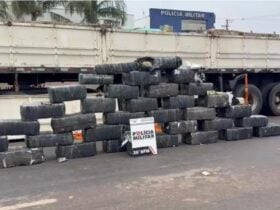 Carga saiu de Manaus e tinha como destino Contagem (MG); entorpecentes estavam escondidos entre bobinas no semi-reboque