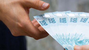 Demanda por crédito no Brasil tem crescimento de 0,63 em novembro em comparação com o mesmo período do ano passado, aponta CNDL/SPC Brasil