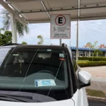 Detran-MT emite credenciais de estacionamento para pessoas com autismo