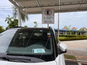 Detran-MT emite credenciais de estacionamento para pessoas com autismo