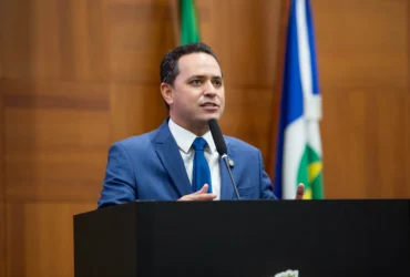 Deputado recebe honraria e reforça compromisso com a seguranca