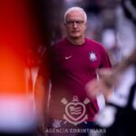 Dorival Júnior desabafa após vitória do Corinthians sobre o Cruzeiro: técnico rebate críticas e exalta trabalho