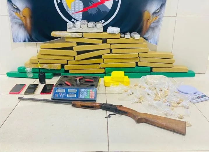 Força Tática faz apreensão de entorpecentes em Vila Rica