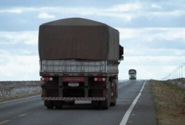 Frete agrícola segue lento em novembro e deve reagir com avanço da colheita da safra 2025/26, aponta Conab