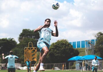 Cruzeiro x Botafogo: guia completo para assistir e tudo sobre o duelo decisivo no Mineirão. Imagem: Gustavo Martins/Cruzeiro