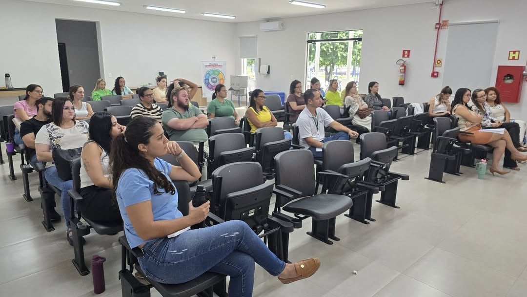 Treinamento aborda acolhimento, prevenção e tratamento do HIV/Aids; diagnóstico precoce cresce no município e reforça importância das campanhas educativas.