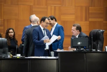 Reajuste do TJ é barrado e gera reação na Assembleia