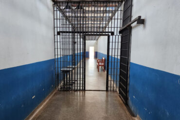 Justiça afasta diretoria de presídio em Mato Grosso após denúncias de tortura e plano contra autoridades