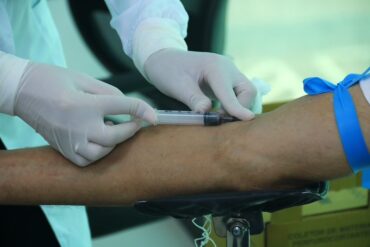 Lamac de Sinop suspende coleta de exames em três unidades para troca de protocolo de rede