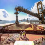 Logística e juros travam competitividade das exportações brasileiras, aponta CNI