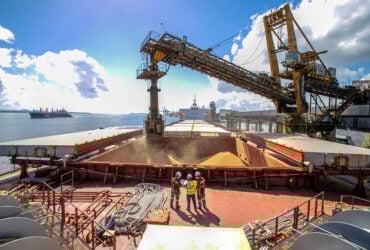 Logística e juros travam competitividade das exportações brasileiras, aponta CNI