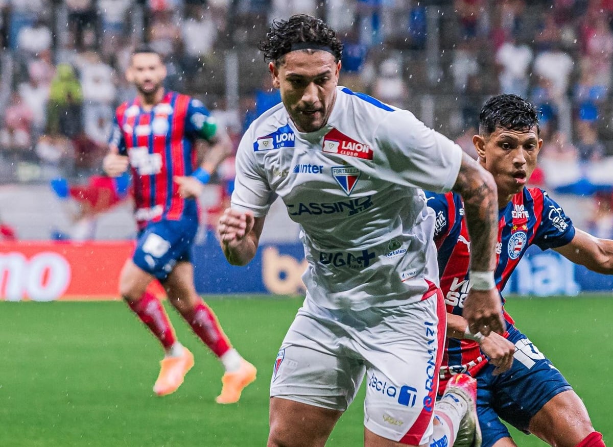 Fortaleza x Corinthians: onde assistir, escalações e tudo sobre o duelo decisivo no Castelão. Imagem: Matheus Amorim FEC