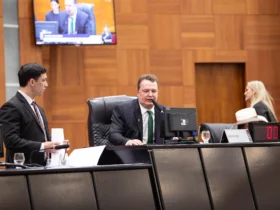 MaxRussi fecha 2025 com leis e avanços sociais na ALMT