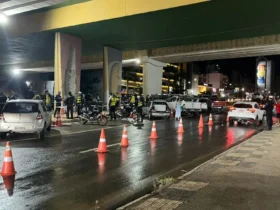 Operação Lei Seca em Cuiabá fiscaliza 200 veículos