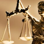 Operadora é condenada por manter cobranças após cancelamento de linha de titular falecido