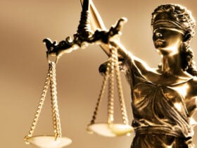 Operadora é condenada por manter cobranças após cancelamento de linha de titular falecido