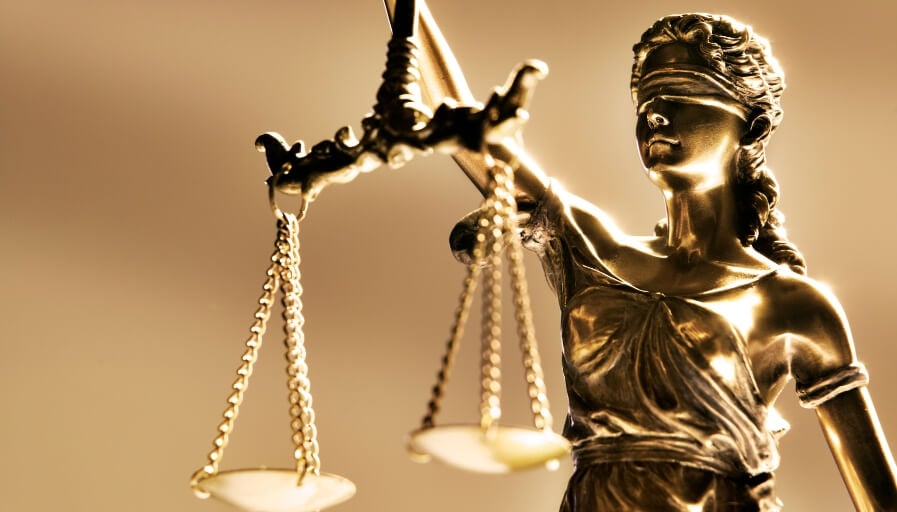 Operadora é condenada por manter cobranças após cancelamento de linha de titular falecido